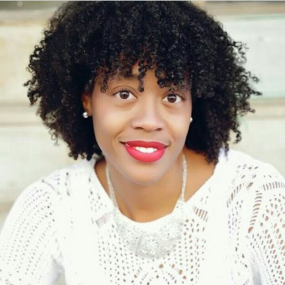 Meet your Posher, Dinieka